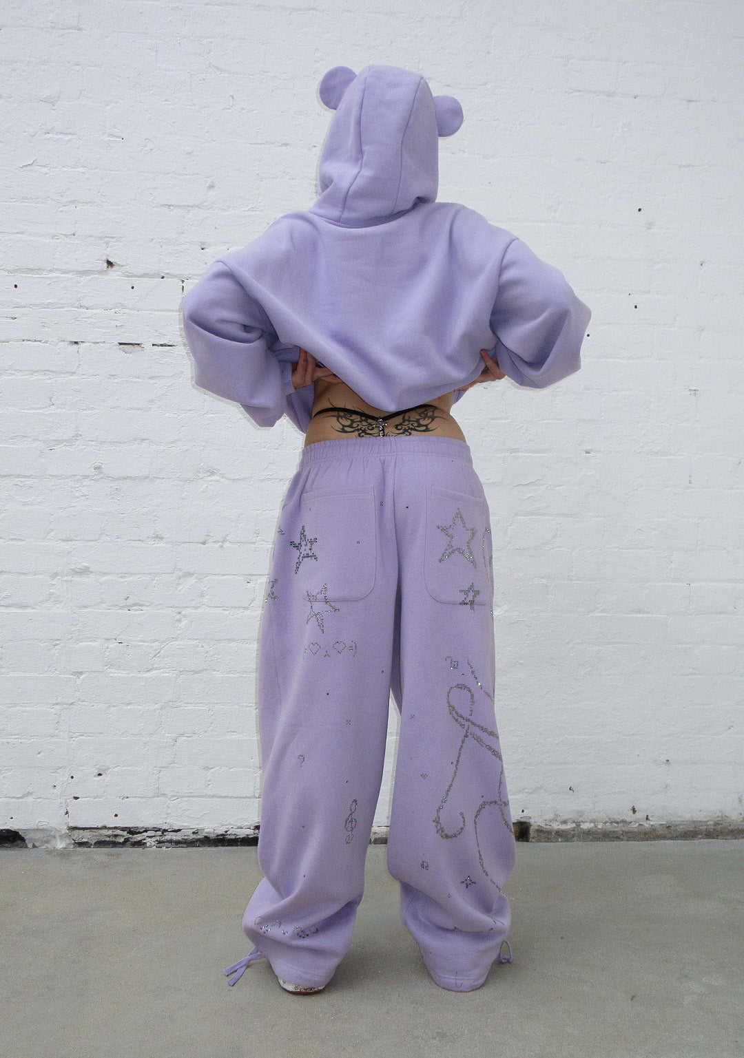 DREAMER RHINESTONE TEDDY PULLOVER HOODIE LILAC